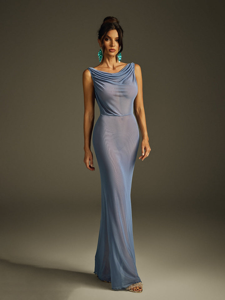 Sukienka maxi z siateczki Ilyria bez rękawów i drapowania 