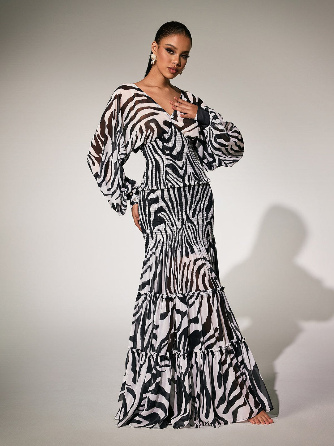 Spódnica Panthea z dekoltem w serek i zebrą