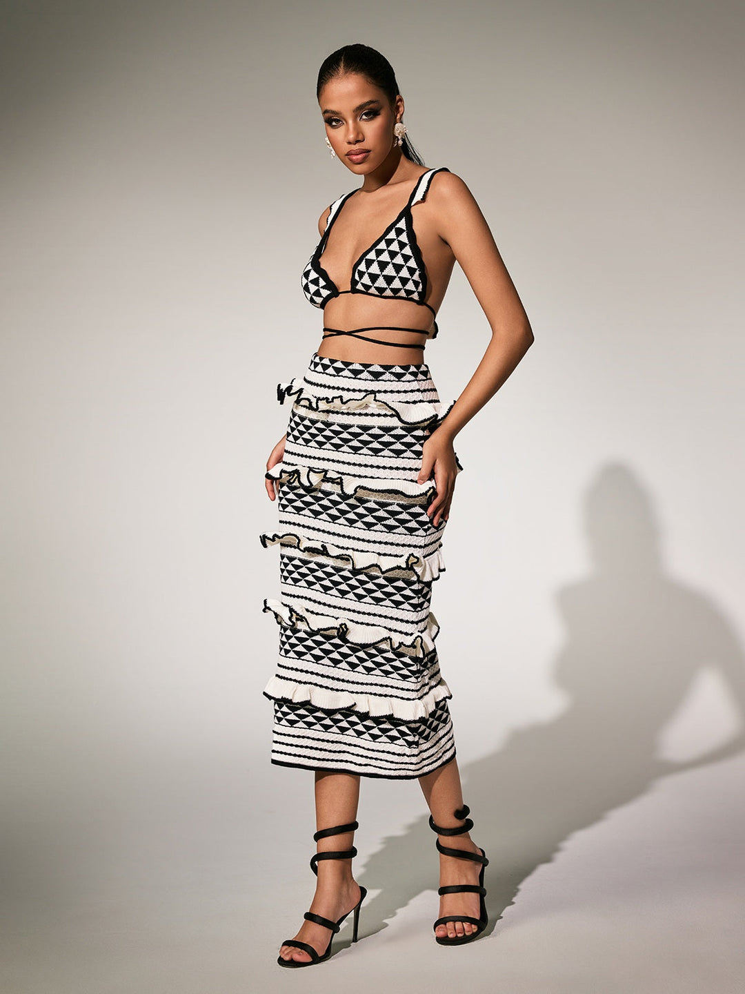 Spódnica dzianinowa z falbanką w panterkę