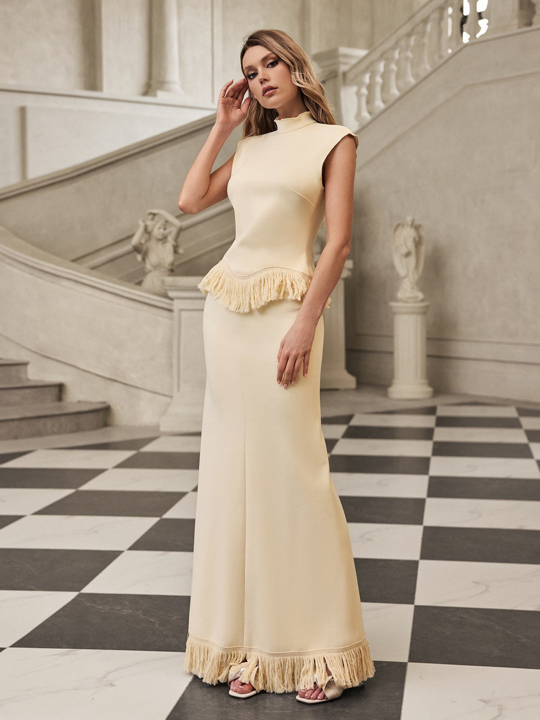 Komplet spódnicy bez rękawów z frędzlami Saldrex 