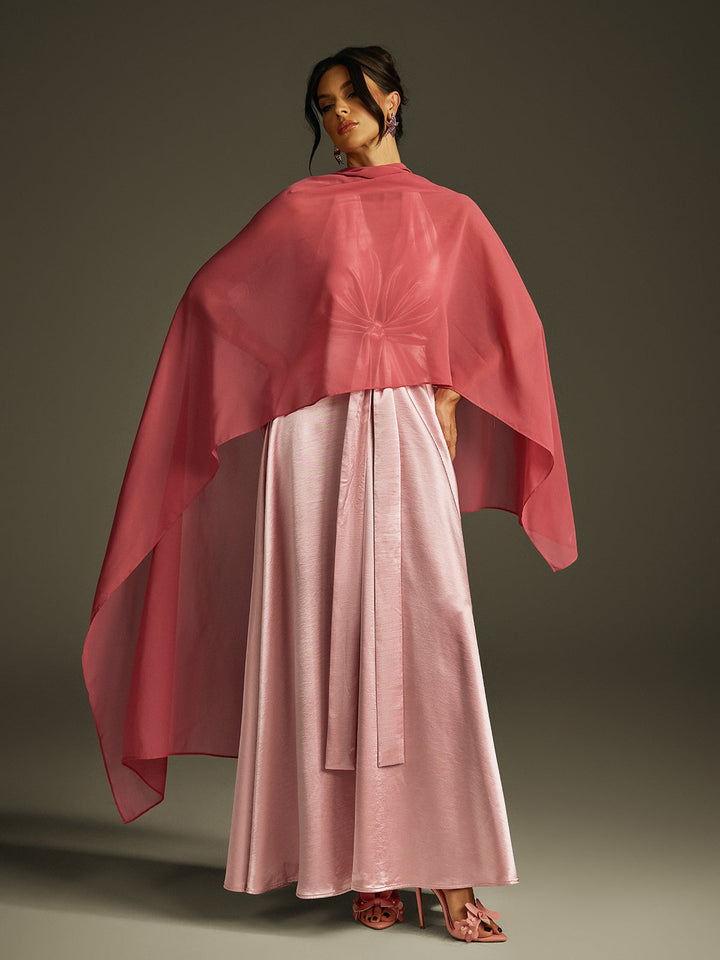 Sukienka maxi Vexmir z odkrytymi plecami i szalowym dekoltem 